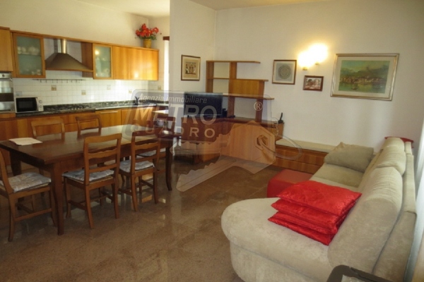 zona giorno - UNIFAM. AUTONOMA THIENE (VI) EST